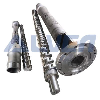 Kekerasan Pendinginan HRC55-62 Laras Sekrup Ekstruder dengan Kekasaran Permukaan Tinggi Ra0.4 dan Kedalaman Paduan Tahan Lama 2.0-3.0mm